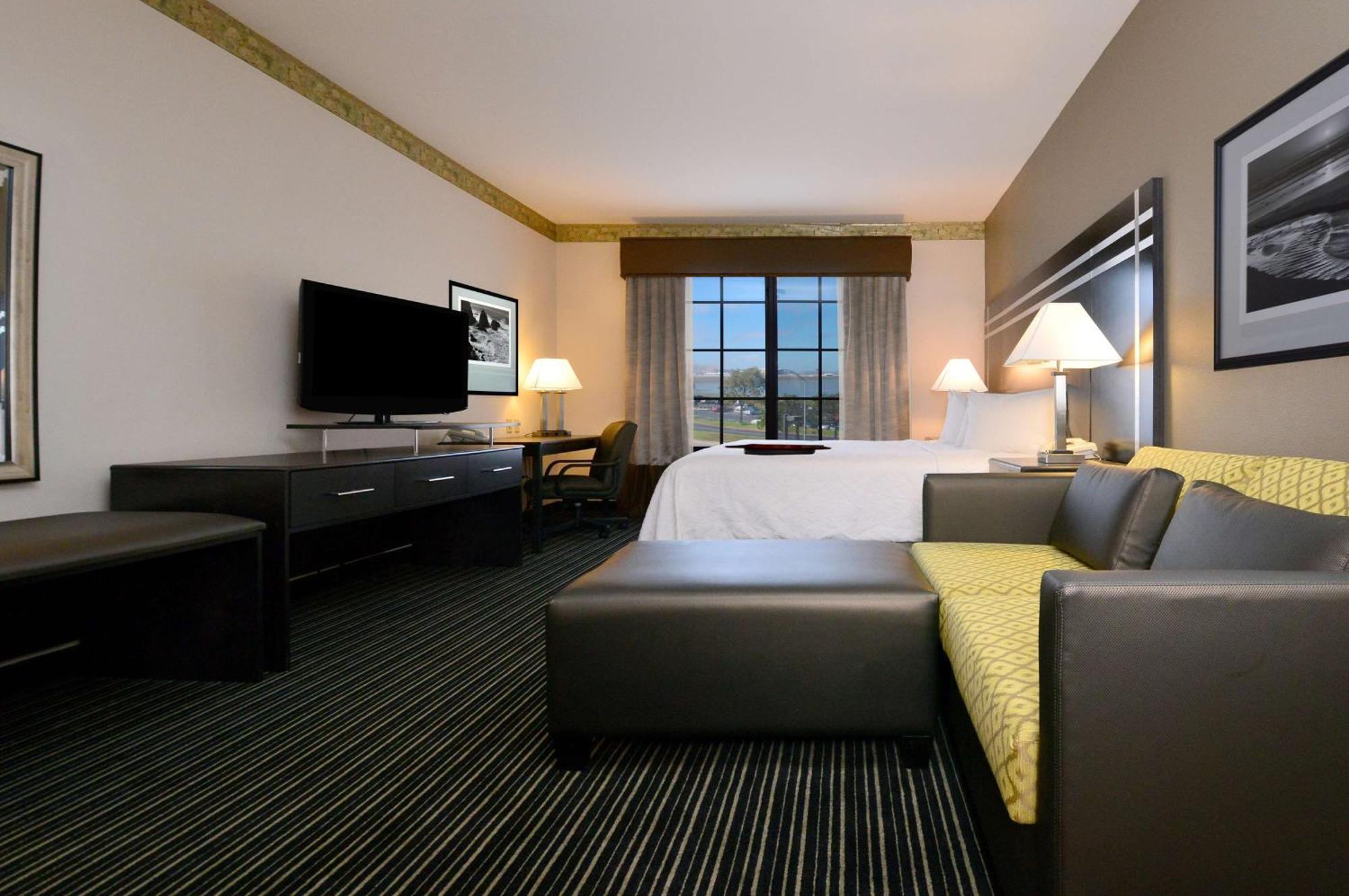 King Studio Suite with Sofa Bed - Non-Smoking,1552322290:JPEG