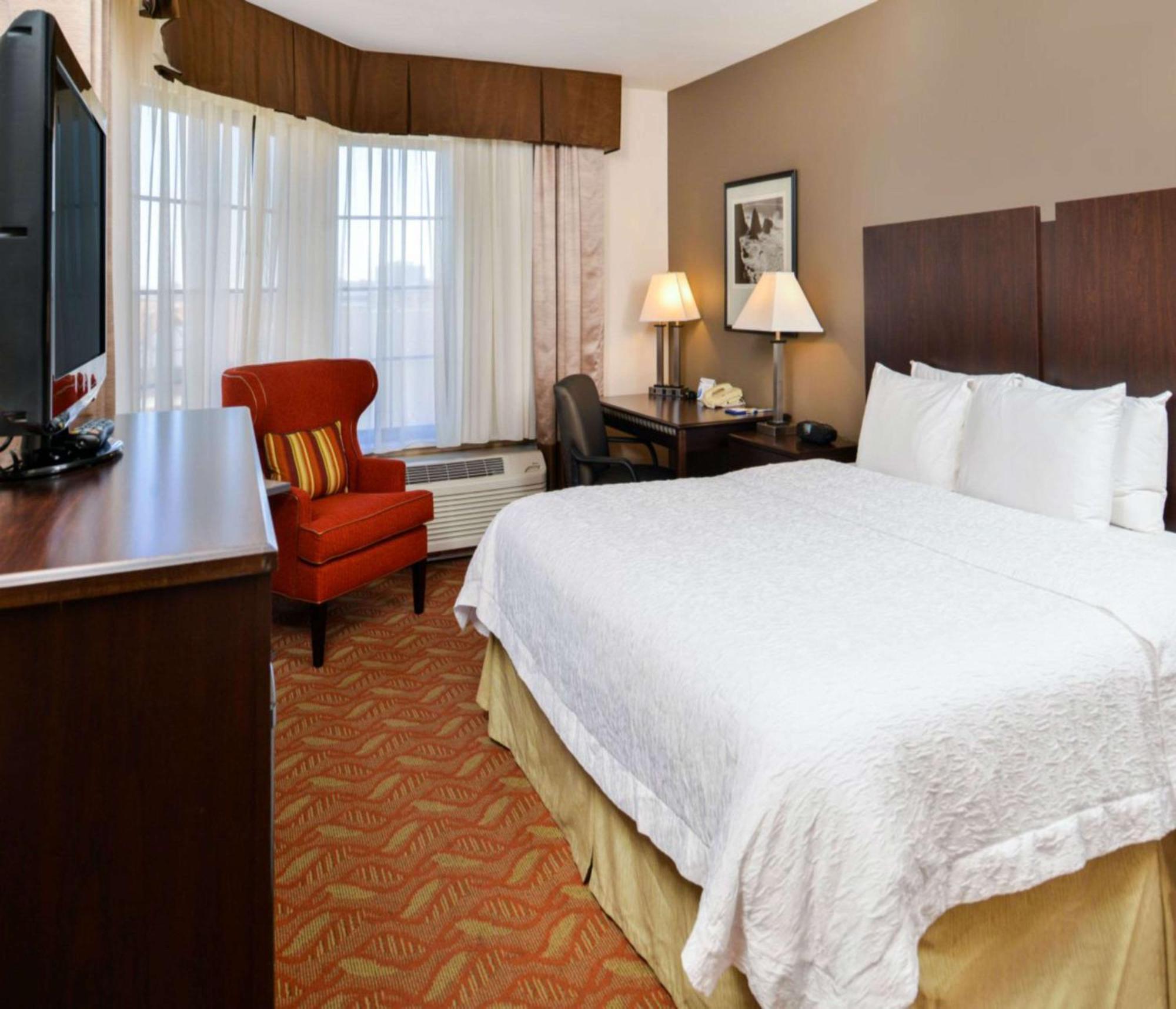 Standard Zimmer mit Kingsize-Bett